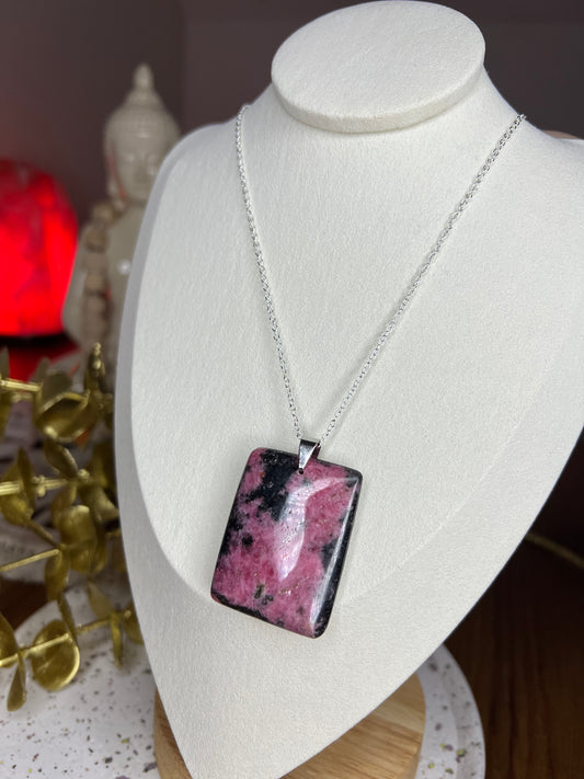 Pendentif pierre plate Rhodonite 35-45mm